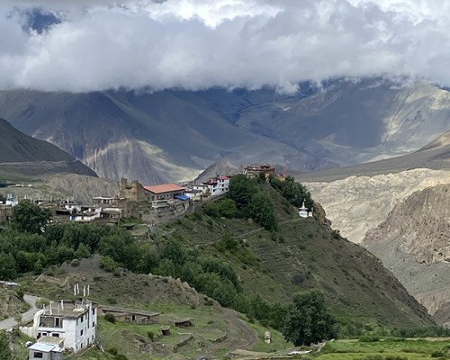Lower Mustang Valley Trek